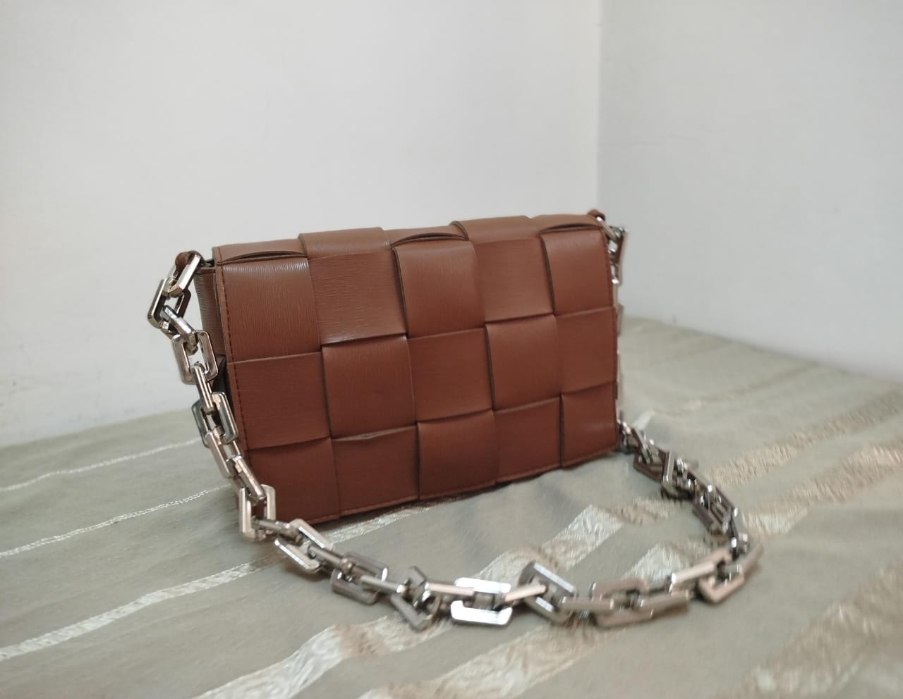 Sac bandoulière tressé – Image 2